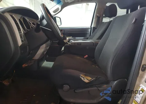 2008 Toyota Tundra Double Cab z USA, uszkodzony, nr VIN 5TBBT54148S458853